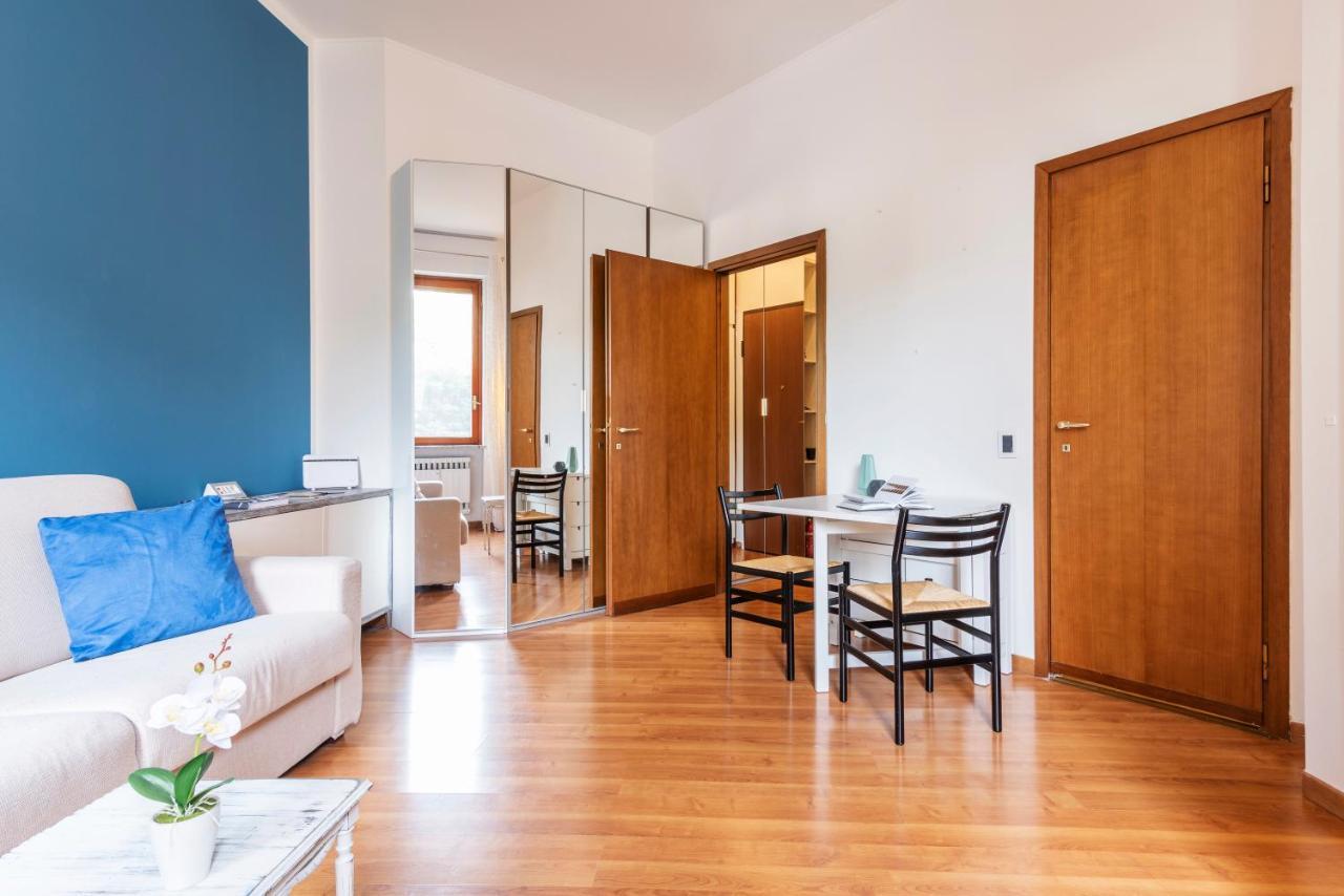Casa Blu Flexyrent Apartment Wifi - No Ac Milán Exteriér fotografie